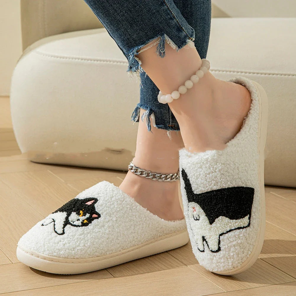 Cozy cartoon-printed slippers in white with soft, comfortable cotton and non-slip soles for indoor and outdoor wear