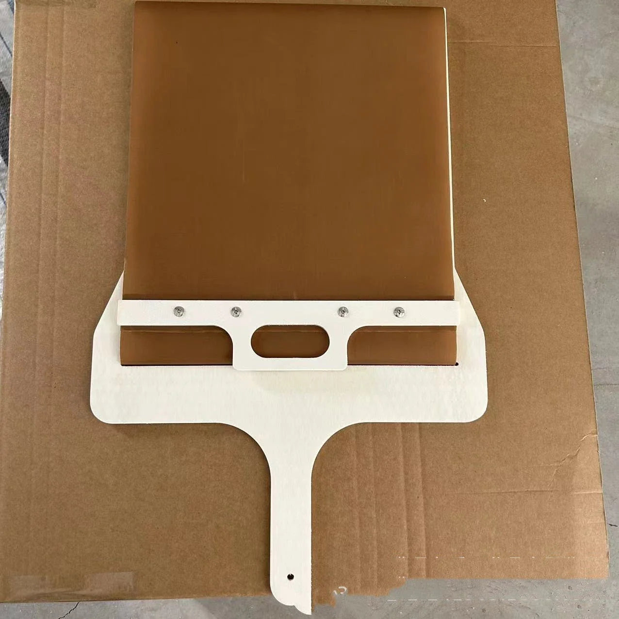 Premium natural wood pizza peel with large surface area for easy transfer of pizzas, cakes, and breads from oven to table