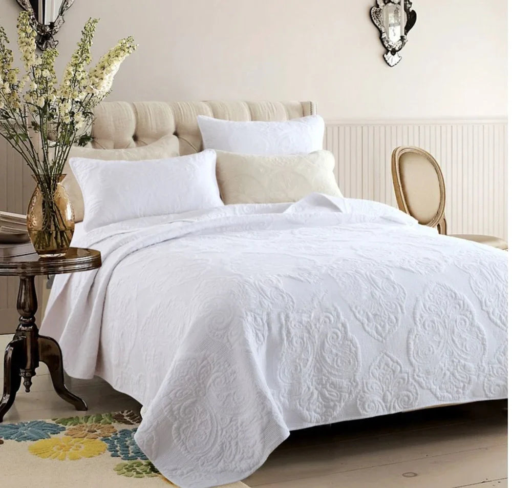 Quilted pure cotton bed cover set with Nordic plant embroidery in 230x250cm size