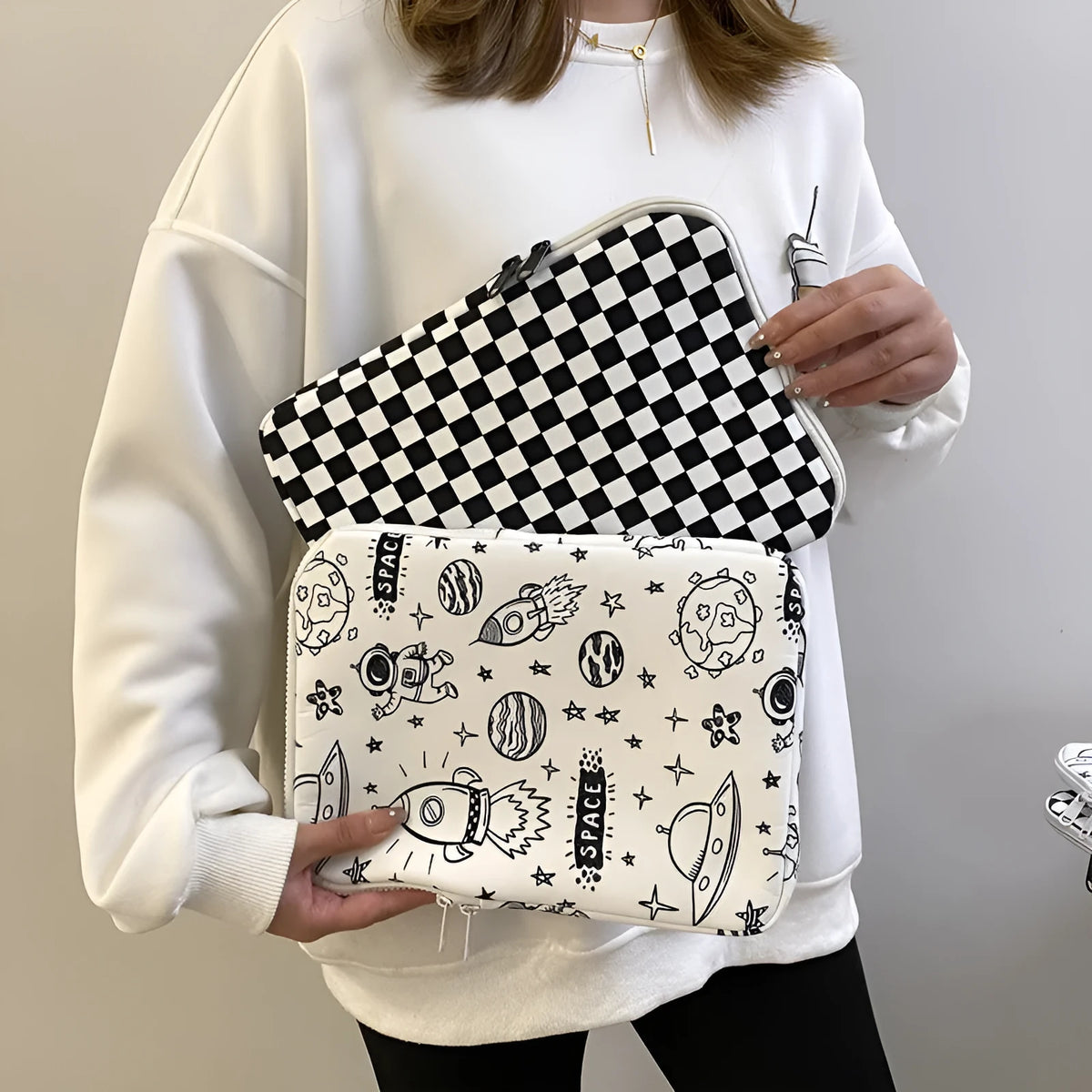 Checkerboard storage hand file bag notebook in plaid polyester, 11 inch size, for laptop protection