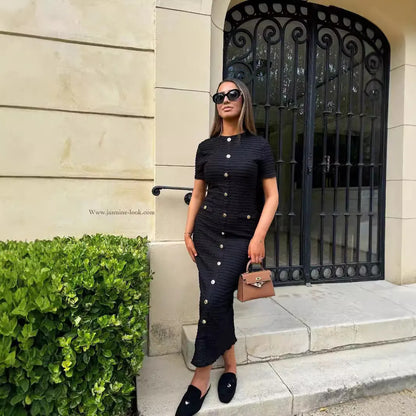 French retro slim fit knitted long-sleeved dress with buttons in black or white.