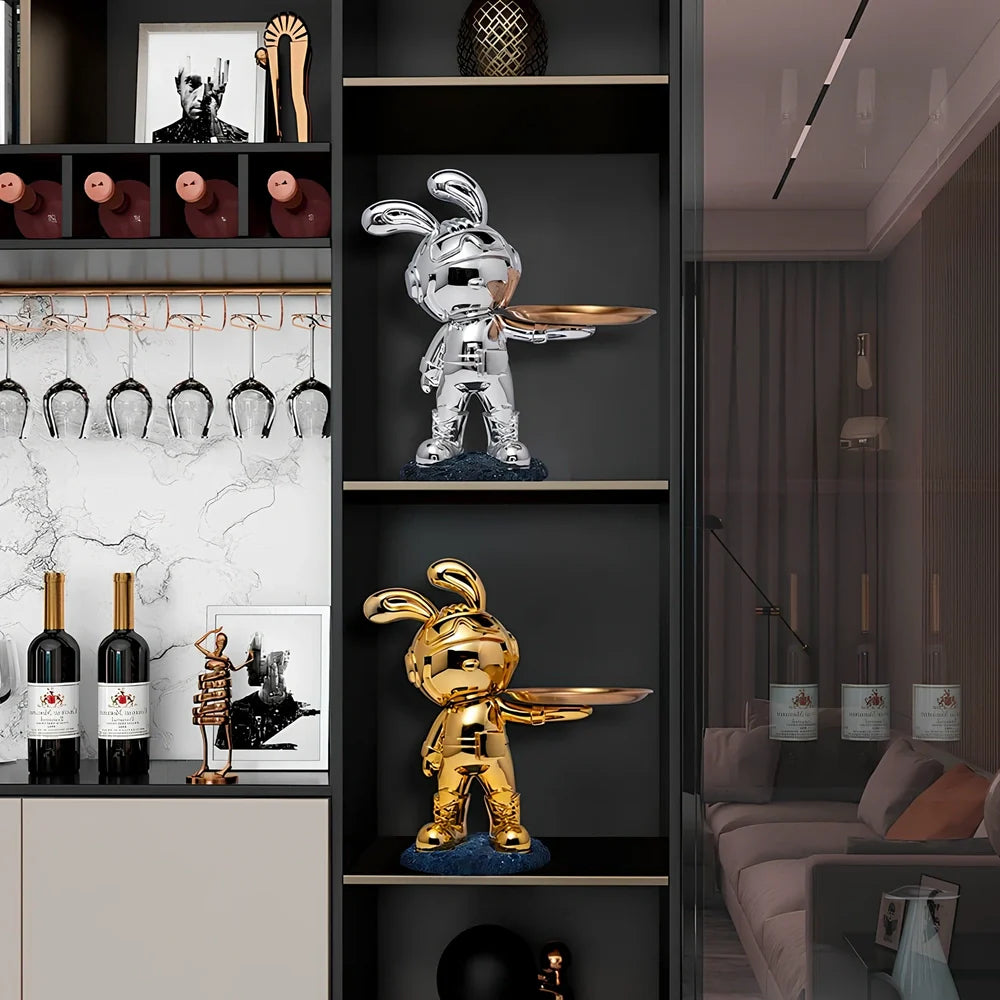 White resin pallet rabbit key storage box, 15cm tall with rear slots for six keys on home entry shelf