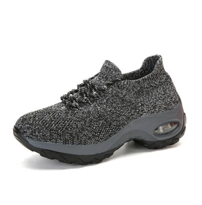 Women's flying weave running shoes with waterproof platform, round toe and 3-5cm mid heel in grey