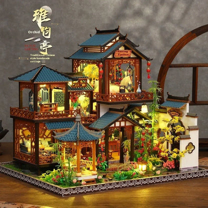 Wooden Chinese courtyard villa architectural model with traditional lantern elements, dimensions 30×27×27cm