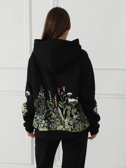 Women's Floral Sweatshirt in Soft, Comfortable Fabric with Relaxed Long Sleeve Design