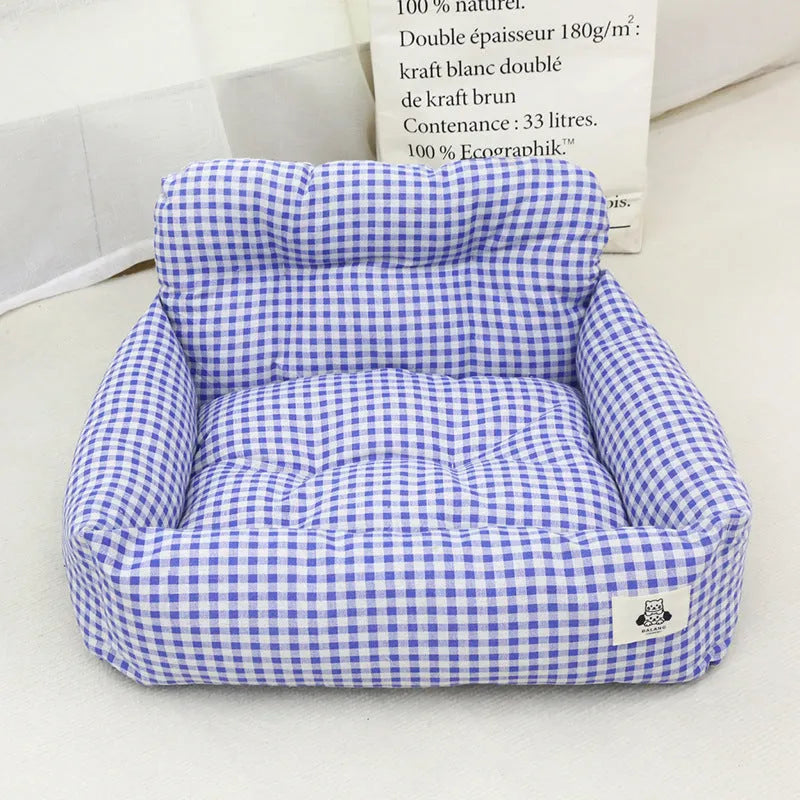 Grey and blue plaid car-mounted dog nest with stain-resistant cloth in 40x30x30cm and 55x40x30cm sizes