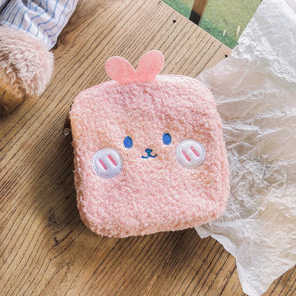 Sanitary napkin storage bag 13x13x1.5cm plush aunt bag in non-woven fabric and flannel with colour options
