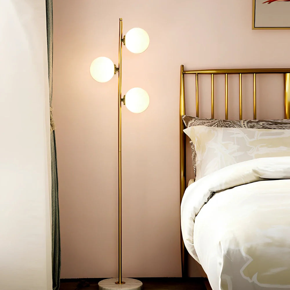Vertical aluminium alloy floor lamp with gold finish and glass elements, 155cm height
