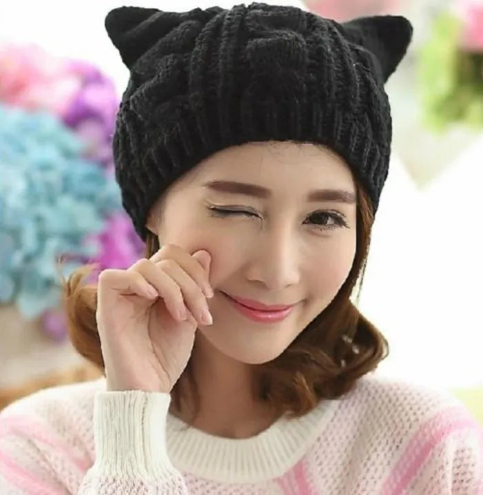 Handmade 3D cat ear knitted beanie in multiple colours showing 25cm width and 22cm height dimensions
