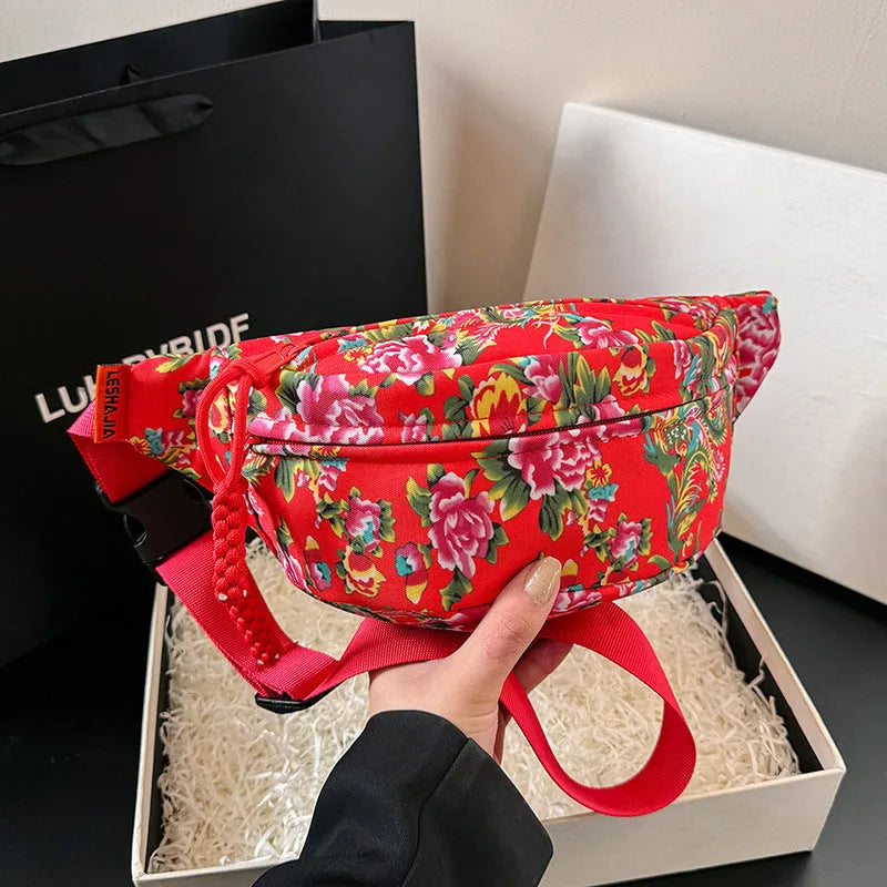 Women's floral western-style waist bag in nylon with three-dimensional pockets