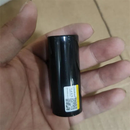 18650 lithium battery 5000mAh 3.6V 20A with 65mm length, available in 18650 and 26650 style options
