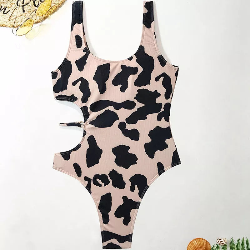 Japanese conservative one-piece swimsuit for ladies in white and pink with chest pad