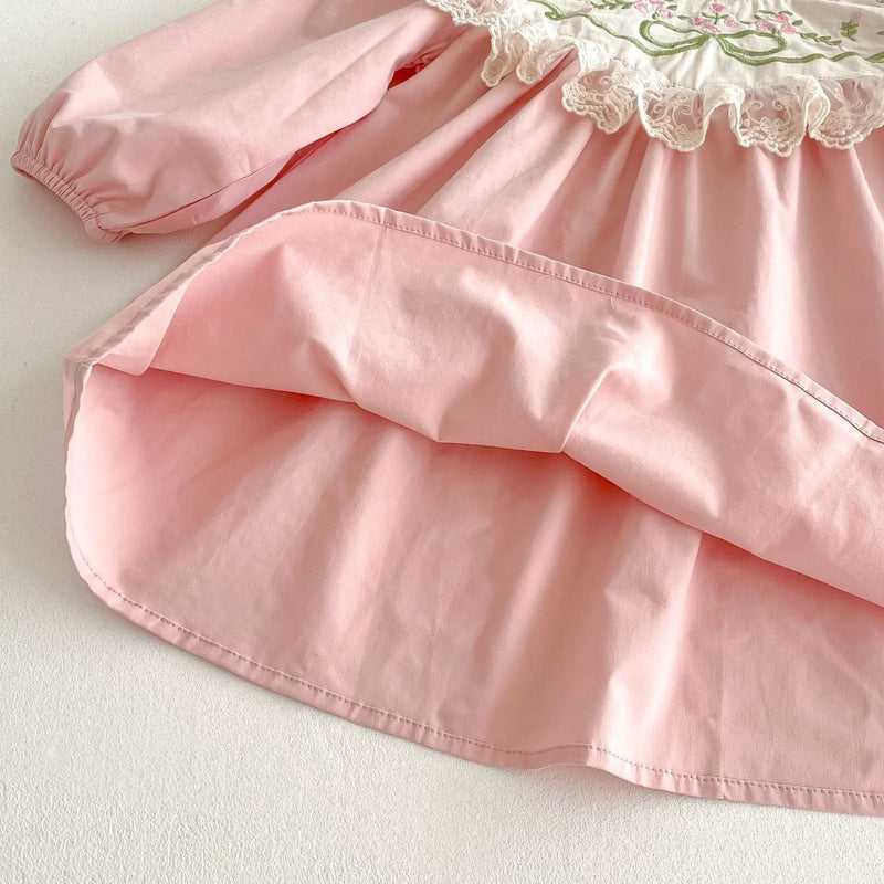 Pure cotton girls' dress with lace stand collar and flower embroidery, available in six height sizes from 80cm to 130cm, featuring a princess-style silhouette for spring and autumn wear