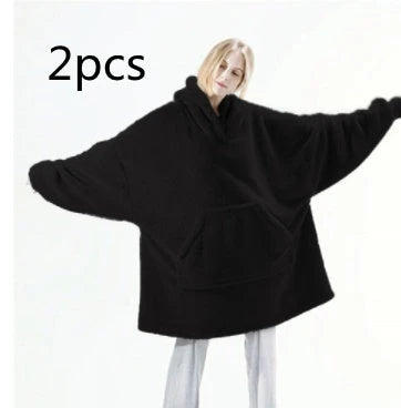 Cozy hooded sweatshirt with oversized front pocket, made of premium double-sided fleece fabric for maximum warmth and comfort