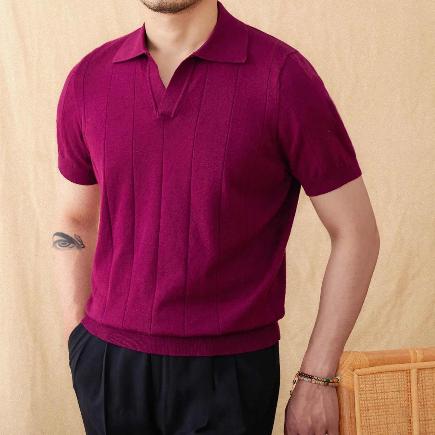 Cotton and linen knitted short sleeve polo top with seagull collar and sunken stripe pattern