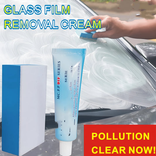 White English bag containing a 15ml automotive glass rainproof cleaning agent.