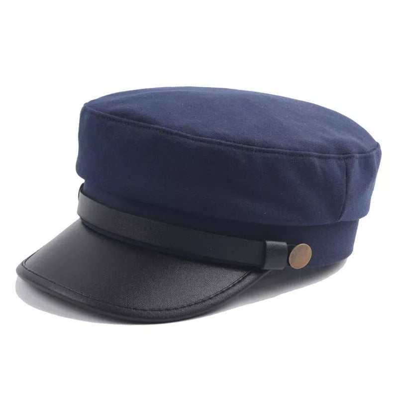 Navy blue casual peaked cap for men and women with flat brim and dome-shaped crown
