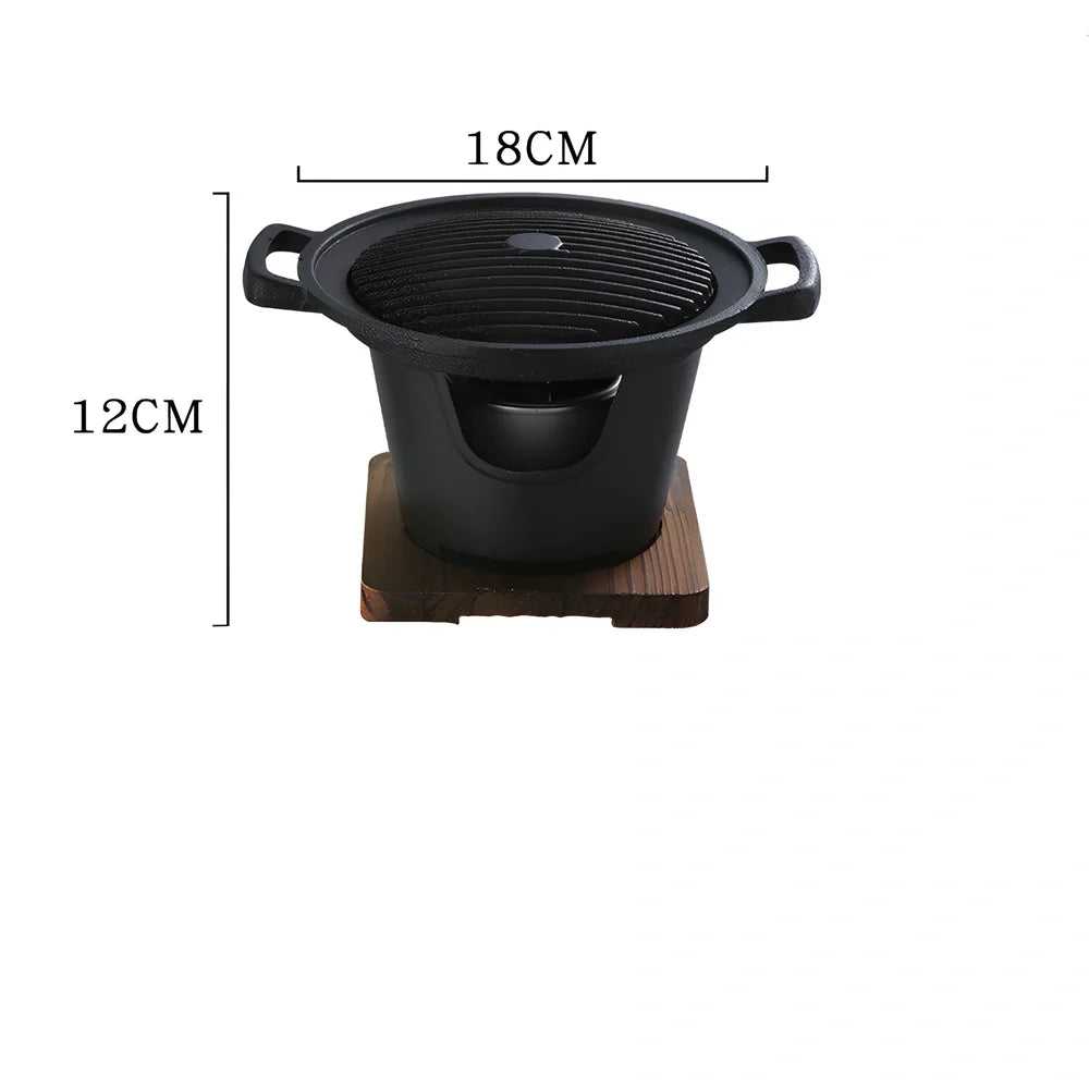 Compact non-stick barbecue grill with electrophoresis coating, 0.6kg weight, 500ml fuel capacity