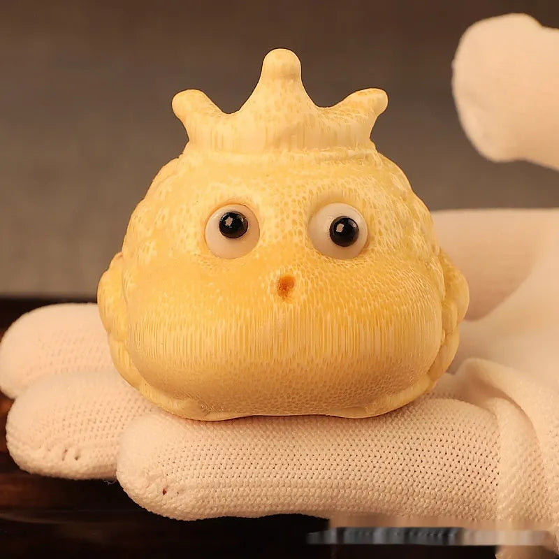 Solid bamboo carving ornament showing Crown Princess toad design with 5.0 live eye specification and hand-carved details
