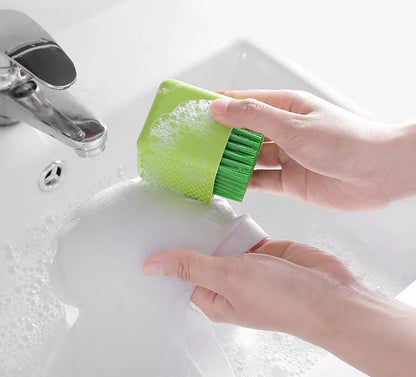 Square potted silicone kitchen brush for gentle cleaning of clothes and dishes