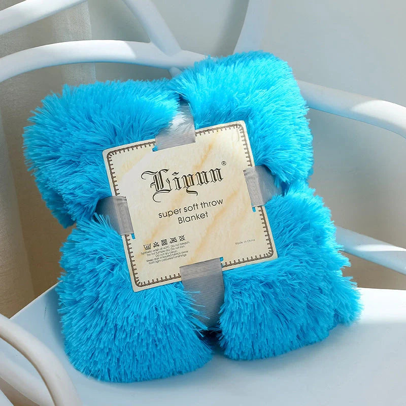 European style coral fleece blanket in various colors and sizes for cozy warmth and elegant decor