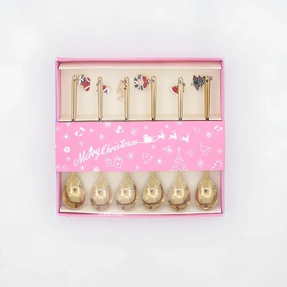 Christmas serving spoon in stainless steel with silver finish measuring 135mm length