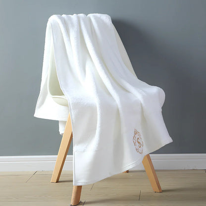 Pure cotton bath towel with spiral hair construction measuring 80x160cm in business grey colour