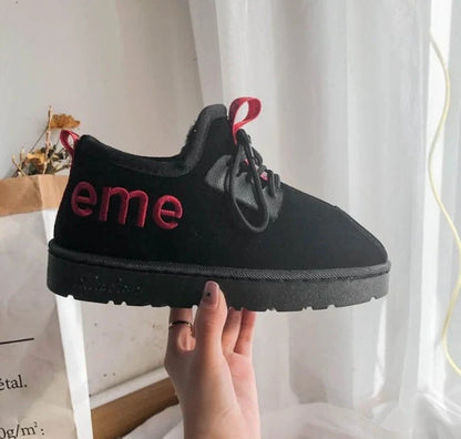 Women's Korean-style winter boots in black and beige with non-slip rubber soles