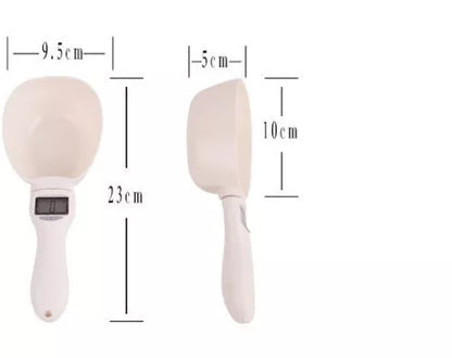 Smart Weighing Pet Food Shovel in white with precise measuring capability