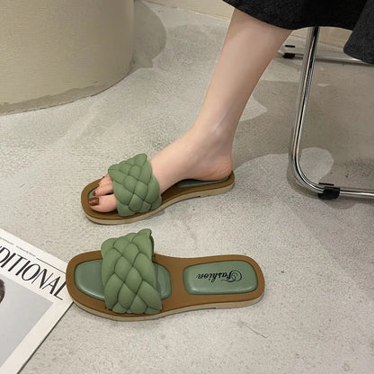 Women's plaid pattern beach sandals with a thick non-slip PVC sole in green.