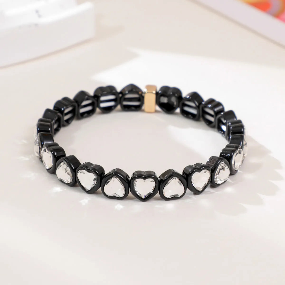 Rainbow enamel heart-shaped stretch bracelet in alloy with diamond process surface