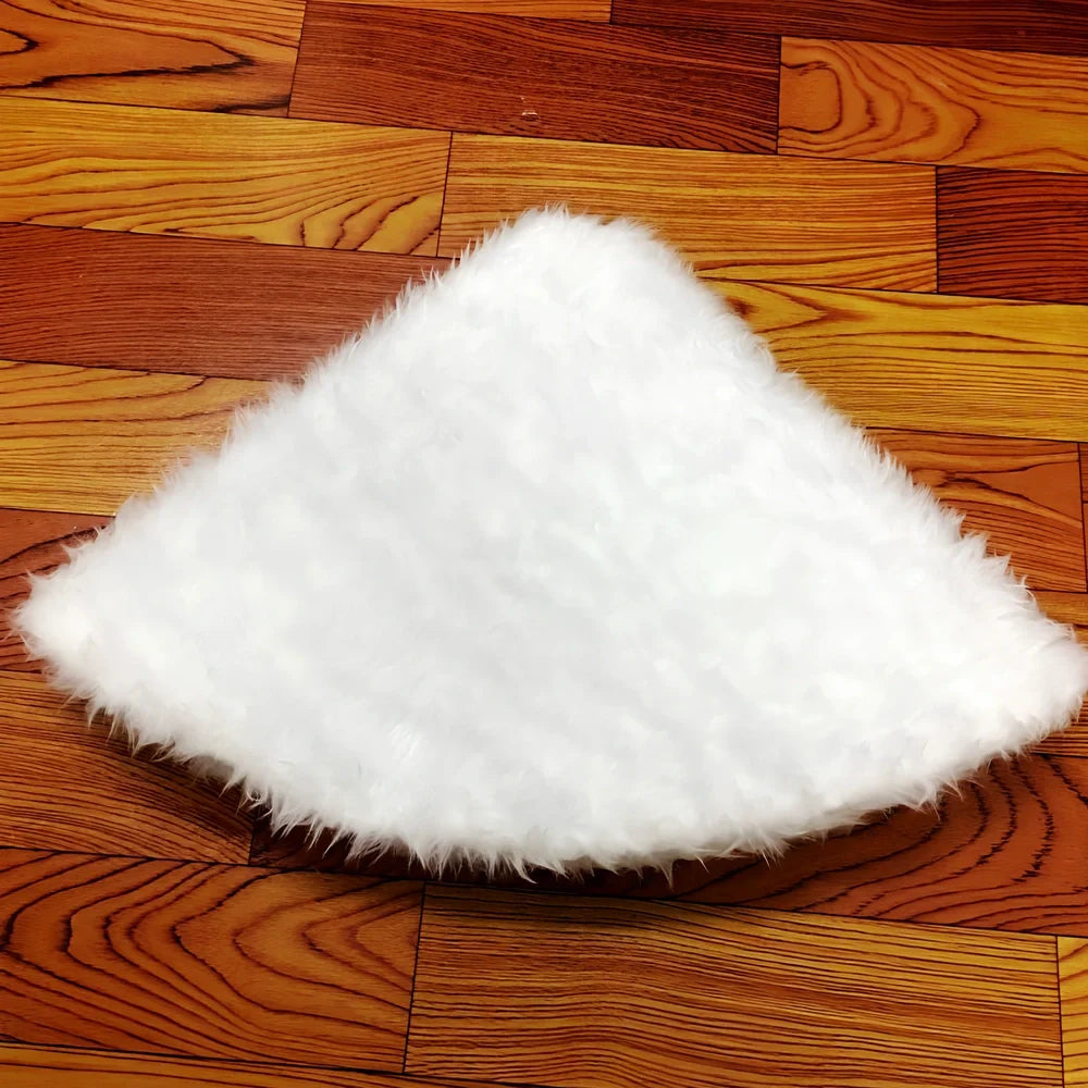 Pure white plush Christmas tree skirt in four sizes: 78cm, 90cm, 122cm, 150cm diameters