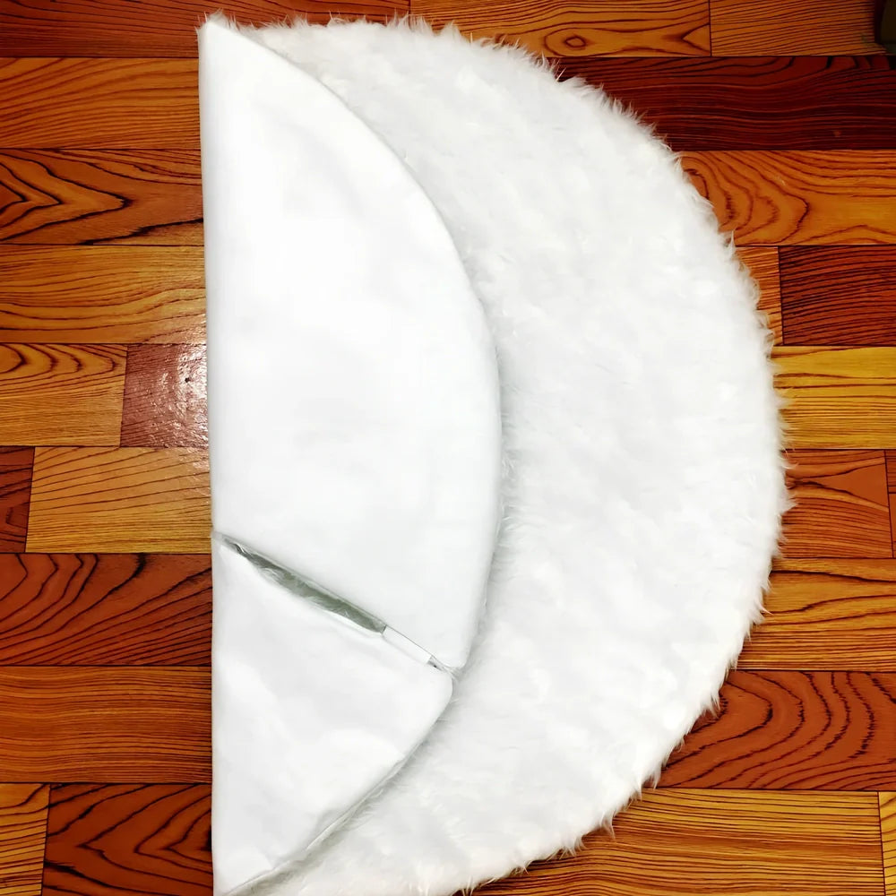 Pure white plush Christmas tree skirt in four sizes: 78cm, 90cm, 122cm, 150cm diameters