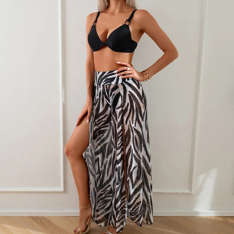 Women's three-piece bikini set in quick-dry polyester with animal print pattern
