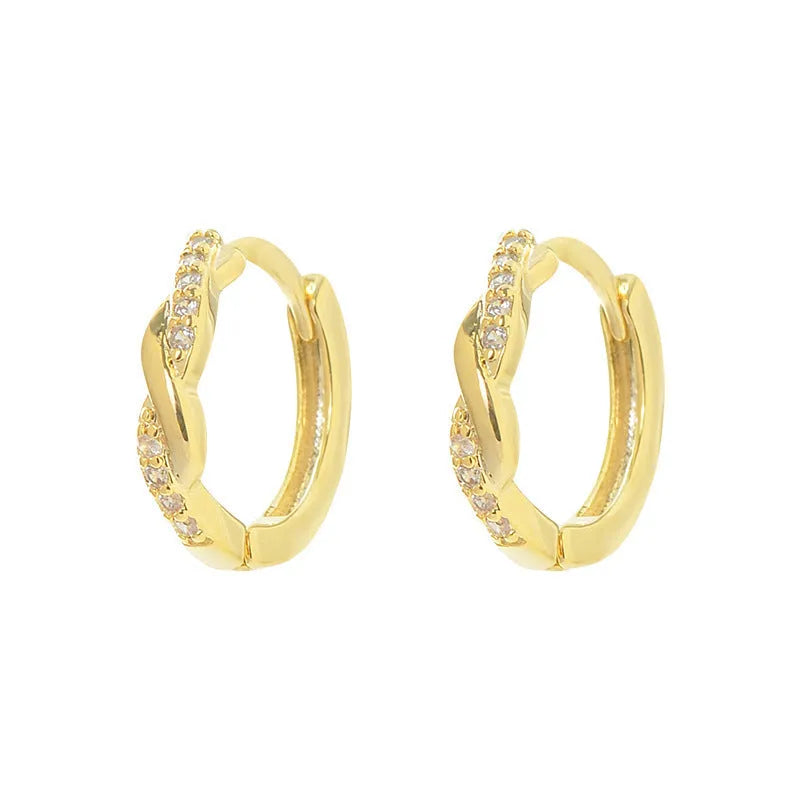 Gold geometric interwoven earrings with 1.5cm diameter hemp rope pattern and diamond-treated copper surface