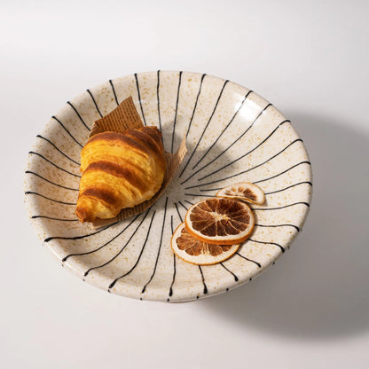 Black and white stripes fruit plate with retro design, 22cm diameter synthetic resin dessert serving plate