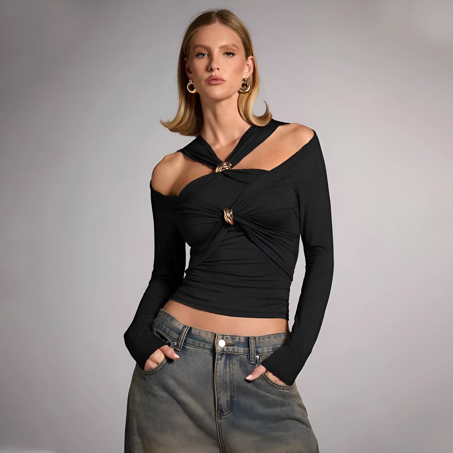 Black women's halter top with long sleeves and a 40cm short length in a slim fit.