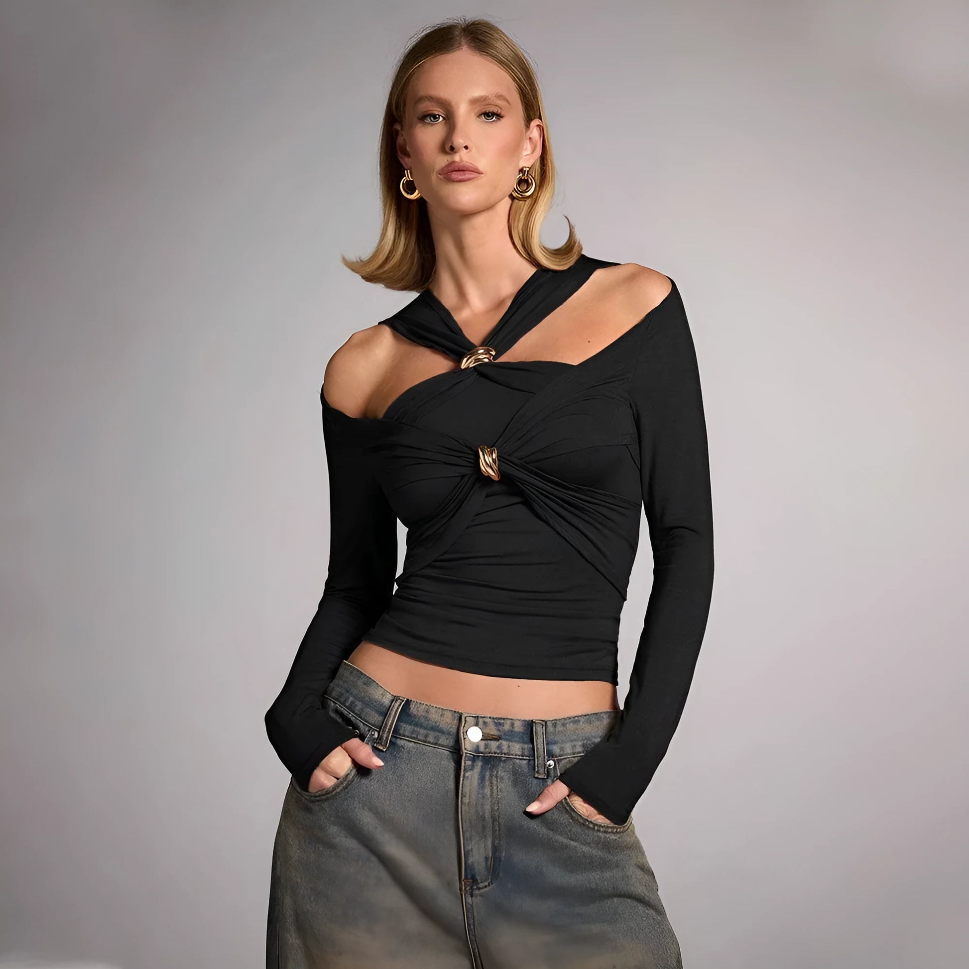 Black women's halter top with long sleeves and a 40cm short length in a slim fit.
