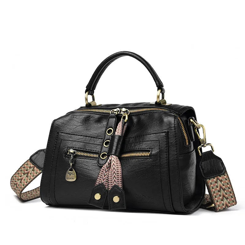 Women's one-shoulder crossbody bag in soft PU leather with retro styling