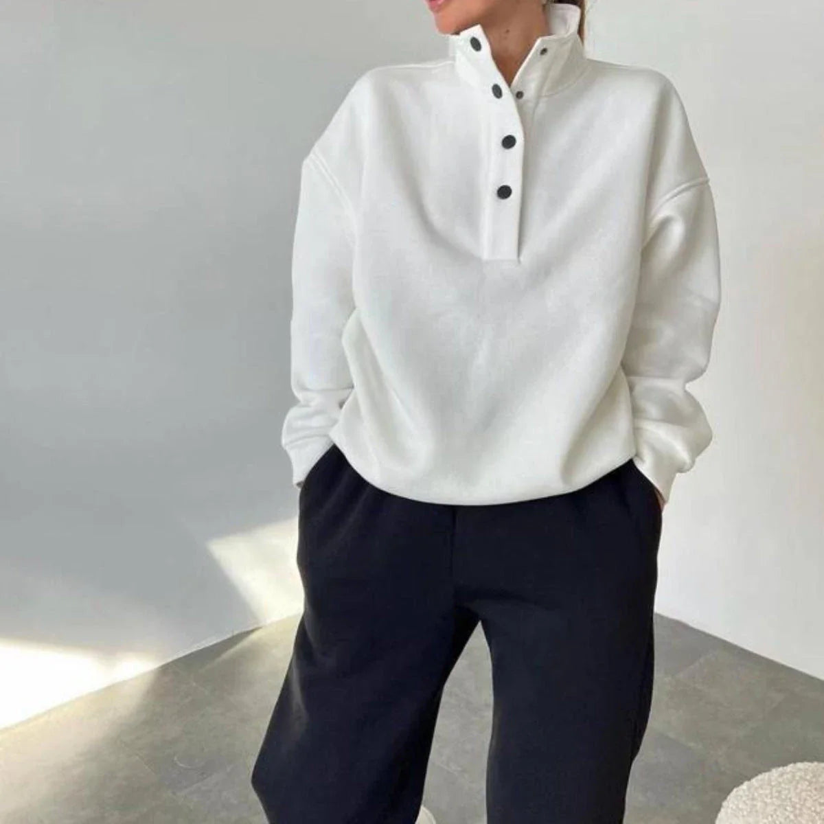 Comfy and Casual 2-Piece Loungewear Set for Women in Soft Cotton-Blend Fabric with Oversized, Relaxed Fit