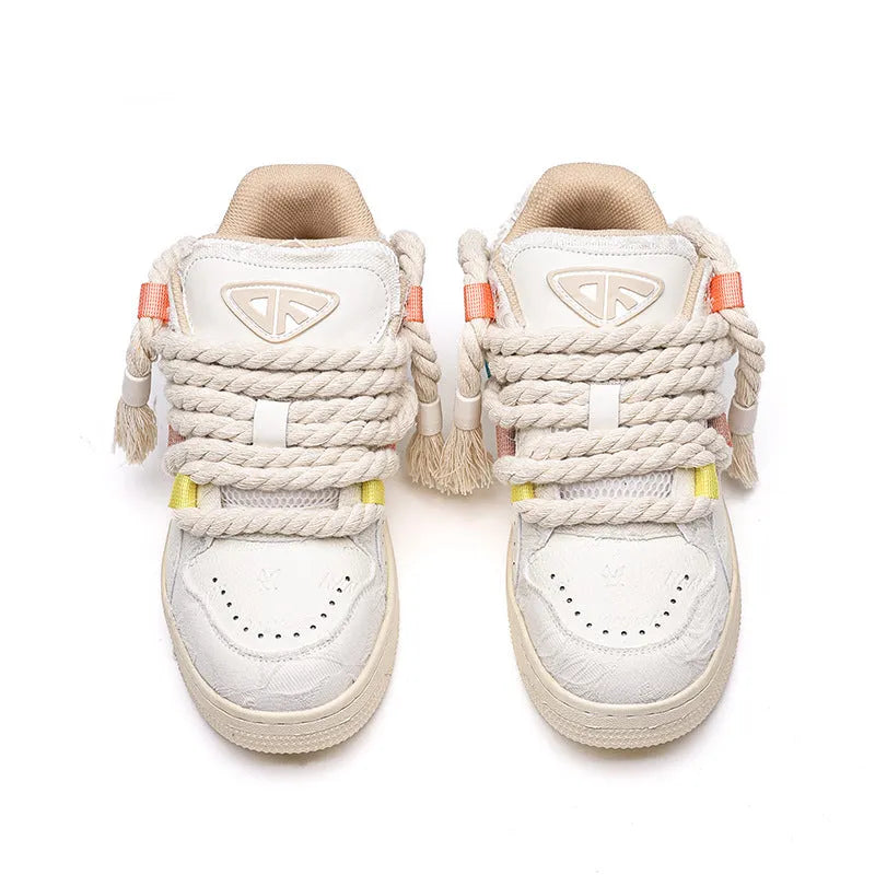 Old Damage Retro Skateboard Shoes low-top platform lace-up sneakers in creamy white with microfiber upper, mesh lining, breathable design for leisure wear and durable rubber sole