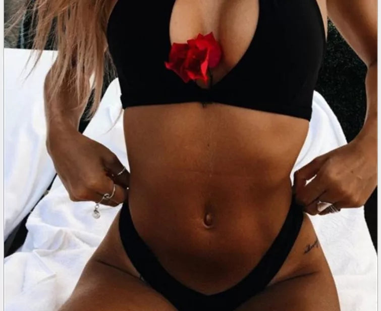 Black nylon bikini for women with chest pad, ideal for swimming and fitness