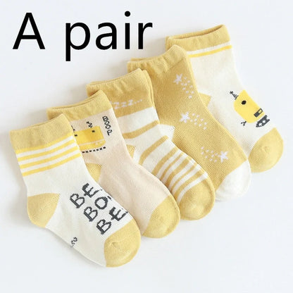 Kids' cartoon stockings with jacquard designs in various colors and patterns