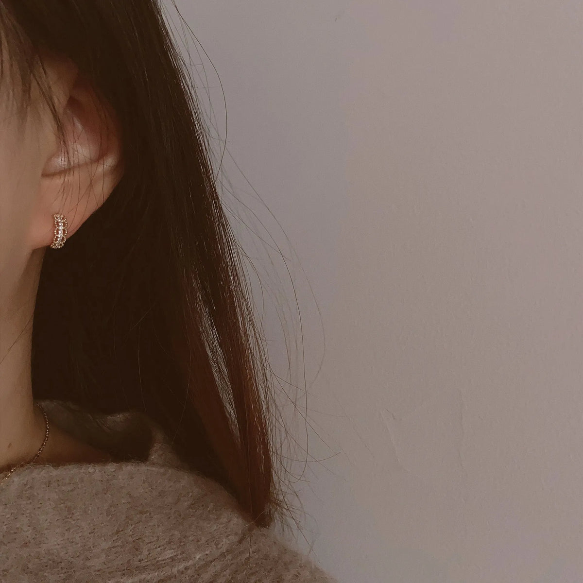 Small 925 silver ear bone stud earrings with gold or white gold electroplated finish