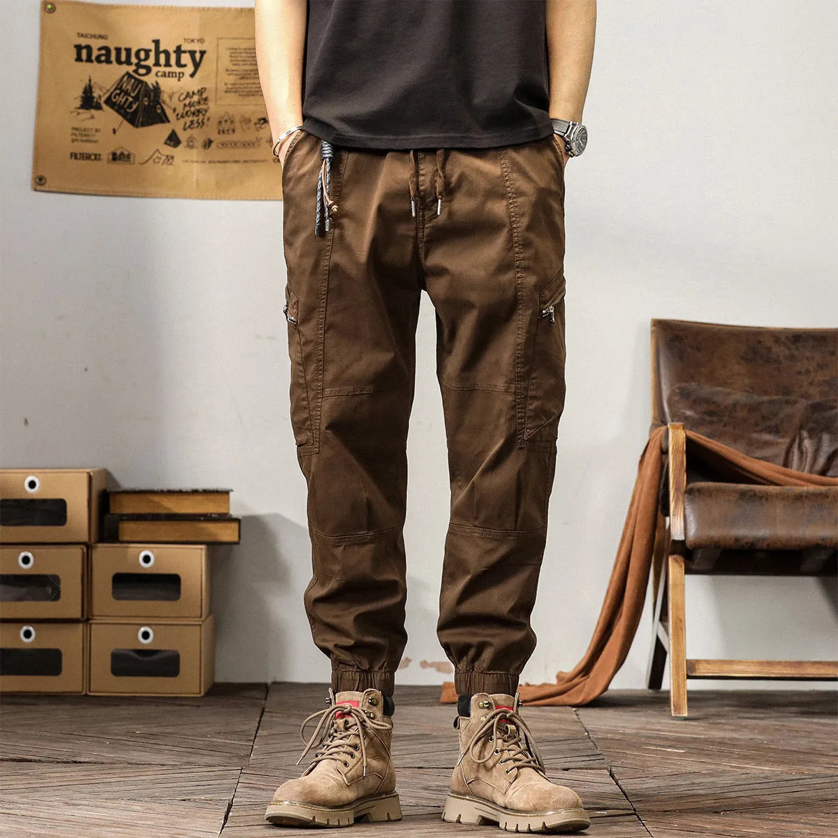 Men's tapered ankle harem trousers in cotton fabric with mid-waist fit