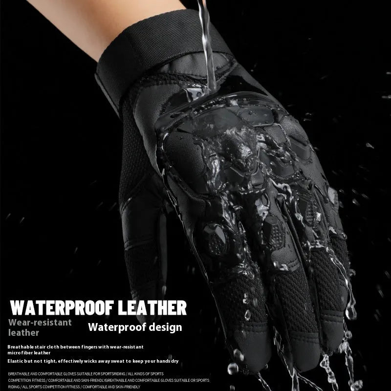 Men's black tactical gloves with touchscreen fingertips for training and commuting activities