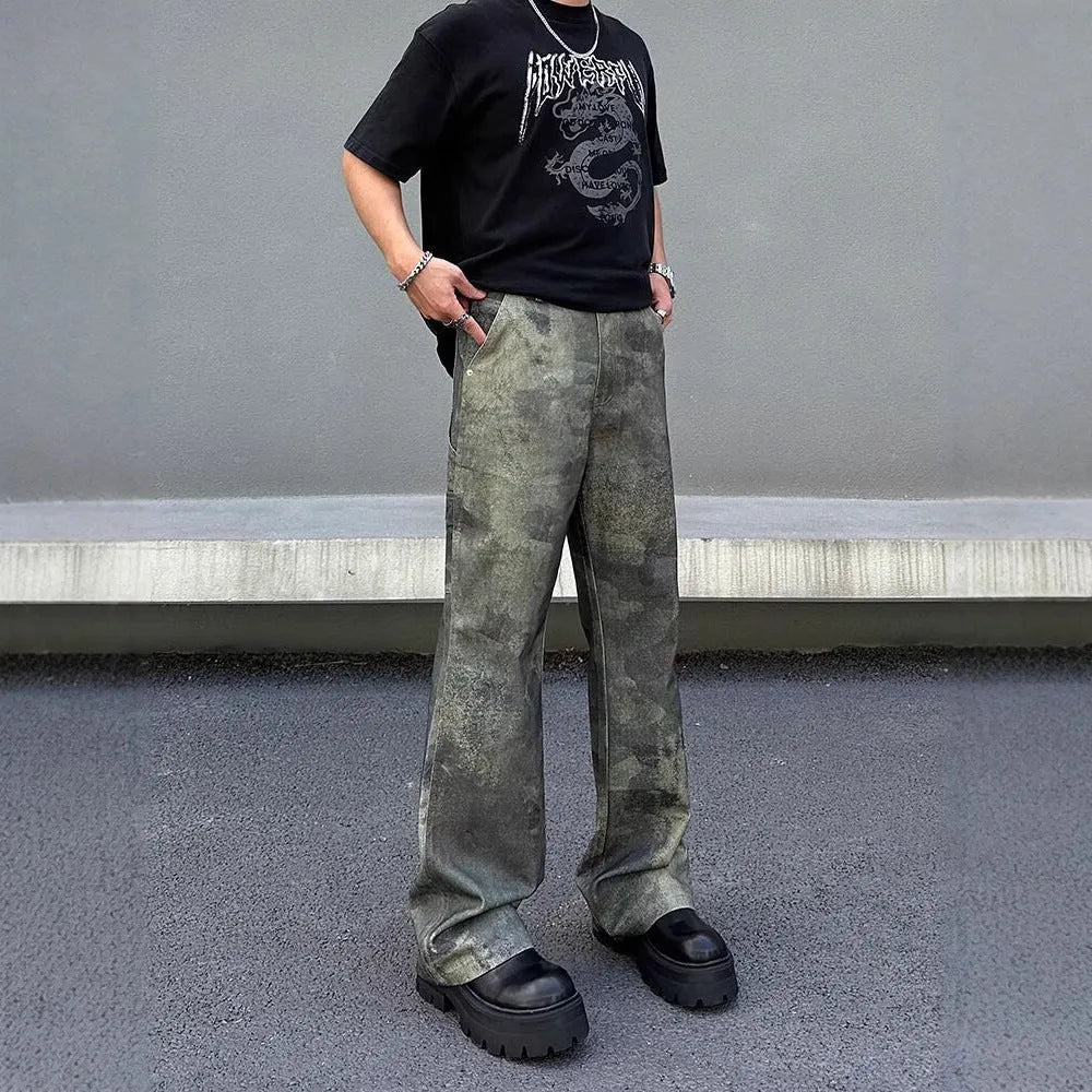 Men's retro camouflage jeans in straight-leg cut with digital direct injection pattern on cotton denim fabric