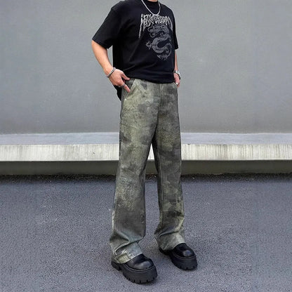 Men's retro camouflage jeans in straight-leg cut with digital direct injection pattern on cotton denim fabric