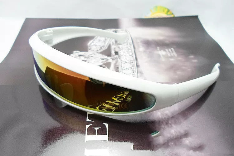 Sports sunglasses with PC lenses and plastic frame in multiple colors