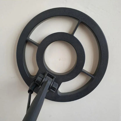 GC1028 black and yellow metal detector with LCD display, adjustable pole, and 20cm waterproof search coil for treasure hunting